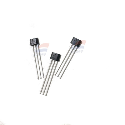 SS495A Płyta montażowa Hall Effect Magnetic Sensors Through Hole Style z napięciem zasilania 9V i maksymalnym prądem wyjściowym 10 mA