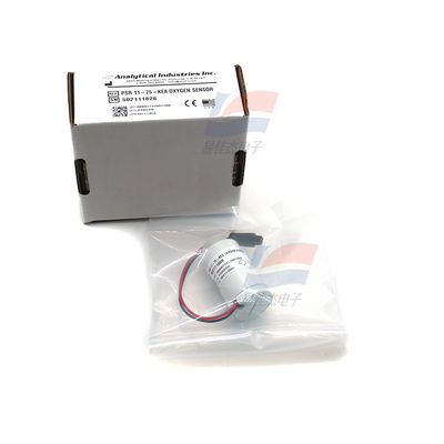 Czujnik tlenu PSR 11-75-KE8, używany w medycynie, dostarczający danych do kontroli zaopatrzenia w tlen w procesach medycznych